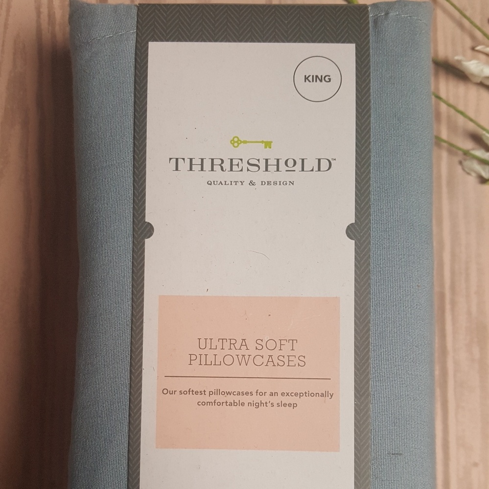 Threshold Pillowcase Set-King 👑 - Picture 2 of 4